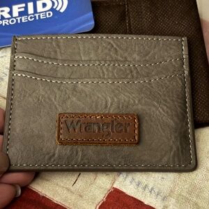 Wrangler Gray Leather Card Holder